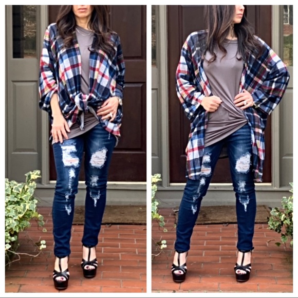 ✨LAST ONE✨Best fitting distressed jeans - Picture 8 of 8